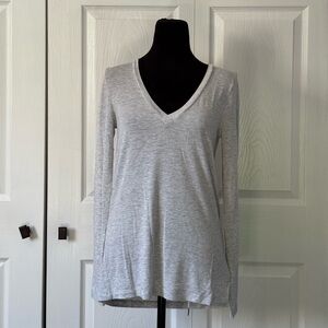 Express Gray V-Neck Long Sleeve Women's Top